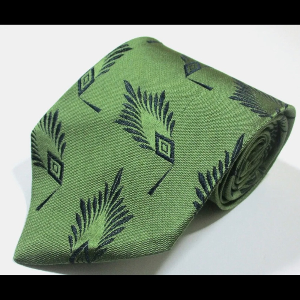 Vintage late 70’s Gianni Versace Tie (rare & beautiful color & style)